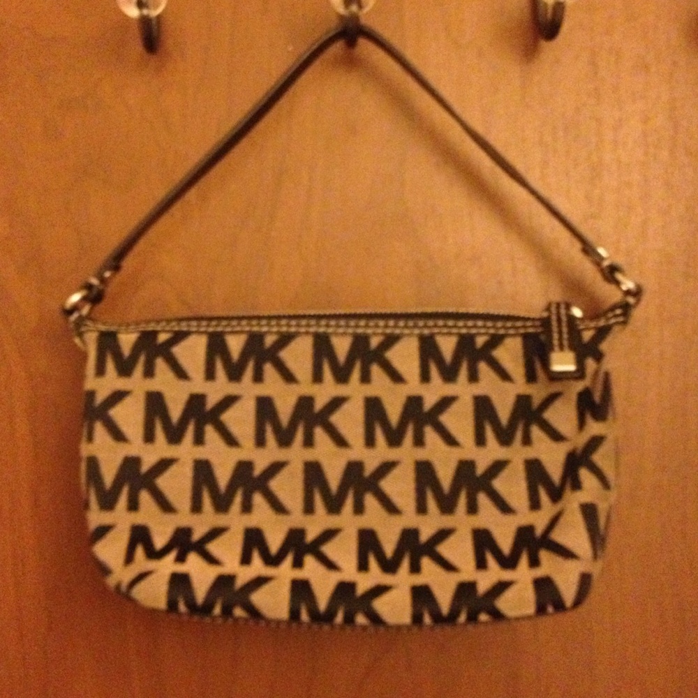 Michael Kors Handbag - Picture 3 of 3